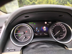 Toyota Camry executive 2.5 131 kw (3 foto / 7)