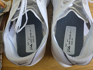 Nike Vaporfly 4 jooksujalanõud/jooksutossud (5 foto / 6)