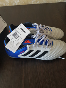 Adidas jalgpalliputsad, s.40 (2 foto / 5)