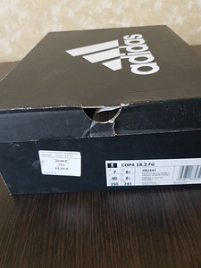 Adidas jalgpalliputsad, s.40 (5 foto / 5)