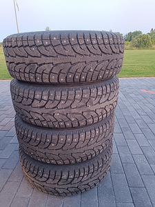 Зимние шины R17 Hankook (1 фото из 5)