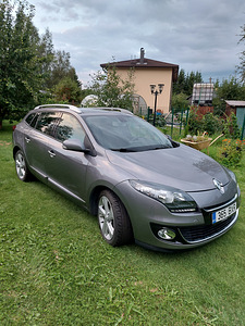 Продается машина Reno Megane 1.5 автомат (1 фото из 9)