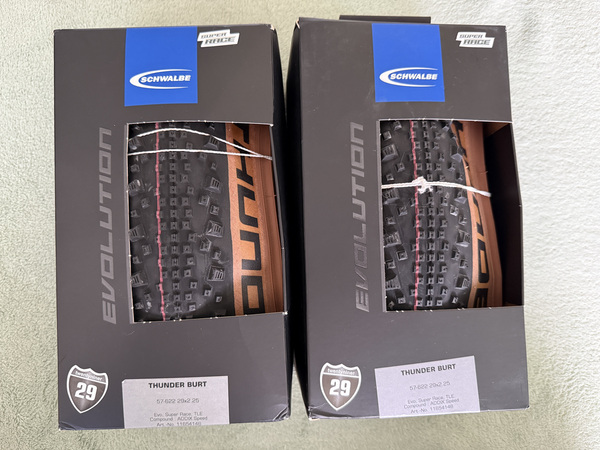 2x uued Schwalbe Thunder Burt 2.25