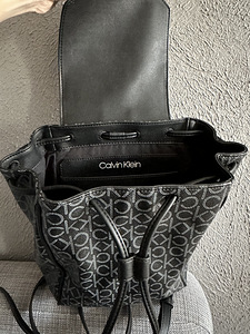 Calvin klein seljakott (2 foto / 4)