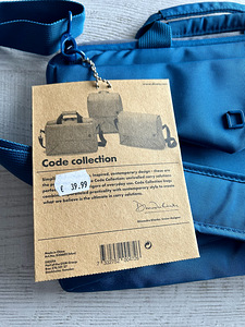 Dicota Code Slim Case 11" for Apple Macbooks - Blue (3 foto / 7)