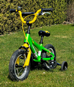 Laste jalgratas Merida Matts J12+ abirattad (1 foto / 5)