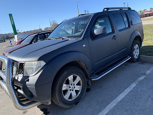 Nissan Pathfinder (doonor) (1 foto / 2)