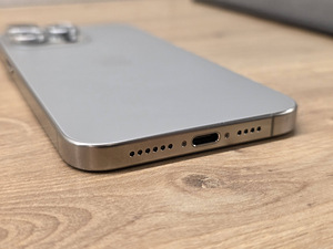 Apple iPhone 15 Pro Max 512GB Natural Titanium (3 foto / 5)