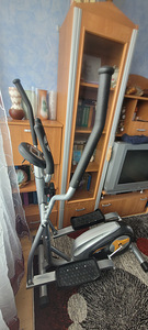 Elliptiline trenažöör / Iron Body Elliptical Trainer (4 foto / 7)