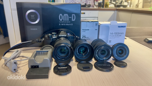 Гибридная фотокамера Olympus OM-D E-M10 Mark III 14-42 мм (фото #1)