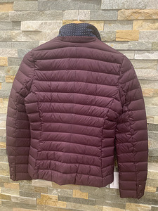 Tommy Hilfiger jope S (3 foto / 4)