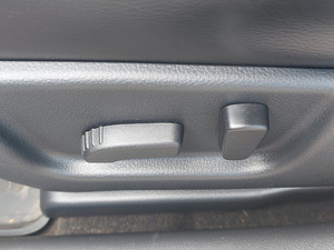 Nissan X-Trail T31 (13 foto / 15)