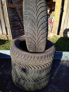 Talverehvid GoodYear Ultragrip 205/60/R16 7-8 MM (1 foto / 2)
