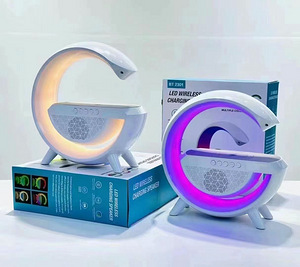 3-in-1 LED Wirel Bluetooth öölamp koos Bluetooth-kõlariga (2 foto / 3)