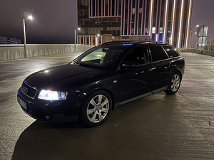 AUDI A4 AVANT (1 foto / 7)