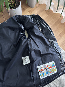 Moncler vest (5 foto / 9)