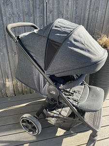 Прогулочная коляска Britax Römer (2 фото из 5)