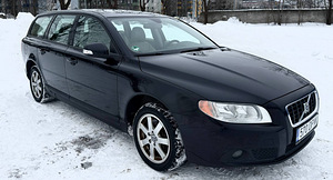 Volvo V70 2.4 136kW (1 foto / 3)