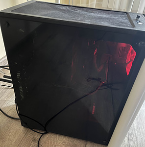 AMD RYZEN 5 3500X | RX 6600 | 2TB + 512GB SSD 16GB RAM (2 foto / 3)