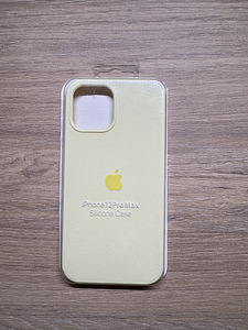 Силиконовый чехол для iPhone 12 pro max (10 фото из 10)