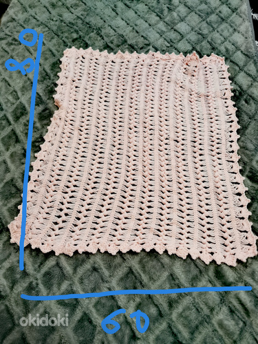 Вязаное одеяло розового цвета (фото #2)