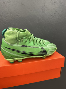 NIKE KIDS AIR ZOOM MERCURIAL SUPERFLY IX CLUB MDS FG/MG