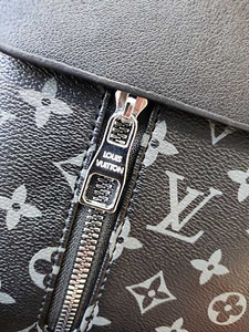 Meeste kott LOUIS VUITTON nahast, Prantsusmaa (3 foto / 8)