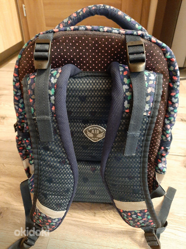 Продаётся школьный рюкзак (Müüa kooli seljakott) (фото #4)