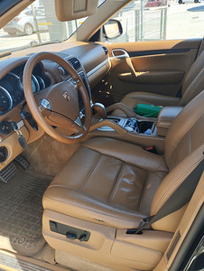 Porsche Cayenne S (3 foto / 5)