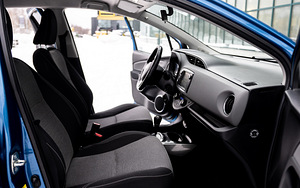 Toyota Yaris Hybrid 1.5 54kW (10 foto / 15)