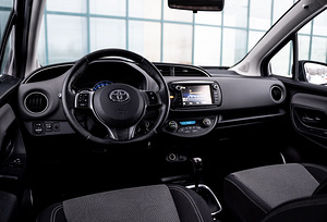 Toyota Yaris Hybrid 1.5 54kW (11 foto / 15)