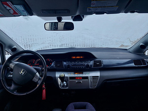 2009 Honda FR-V 2.2 Diisel (7 foto / 13)
