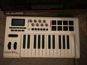 Midi keyboard, M-Audio Axiom Pro 25 (1 foto / 3)