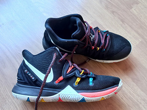 Nike Kyrie korvpalli tossud 36 (1 foto / 3)
