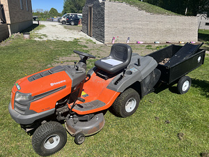 Husqvarna TC 138 murutraktor (7 foto / 9)