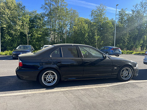BMW 525i (5 фото из 13)