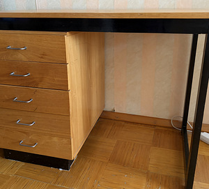 Kirjutuslaud (2 foto / 3)