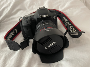 Камера Canon 7d mark II (1 фото из 3)