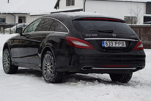 Mercedes-Benz CLS 350 4-Matic Shooting Brake AMG line (3 foto / 15)