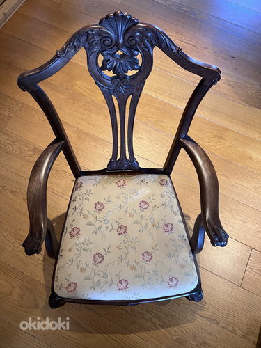 Антикварный стул (фото #1)