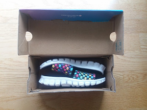 Uued Skechers memory foam plätud, 28,5 (2 foto / 3)