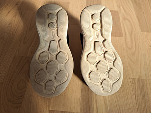 Skechers memory foam tossud, s 33 (6 foto / 6)