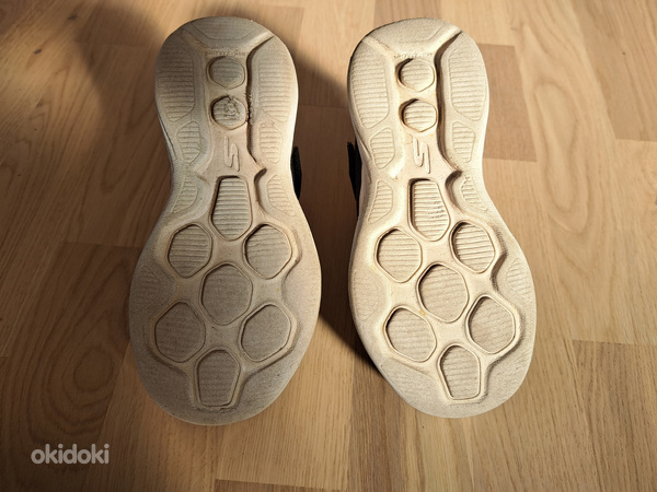 Кроссовки Skechers из пеноматериала с эффектом памяти, разме (фото #6)