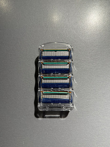 Gillette Fusion5 ProGlide varuterad - 4 tk (1 foto / 2)