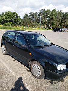 Volkswagen Golf MK4 1.4 (1 foto / 9)