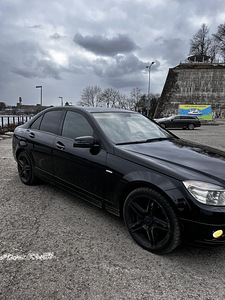 Продажа машины MERCEDES-BENZ C 320 CDI 4MATIC (3 фото из 7)