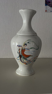 Trade mark Hong mei portselanist kannud (1 foto / 6)