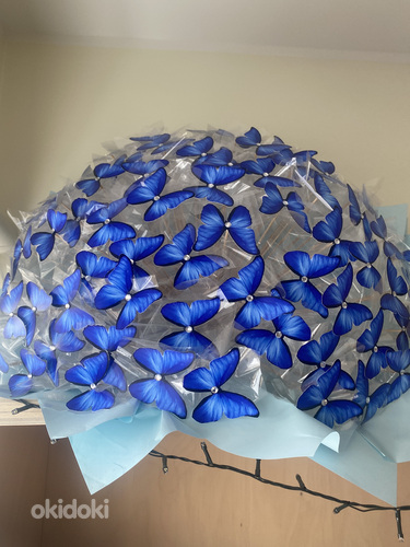 Букет из бабочек с подсветкой (117 штук, синий) (фото #1)