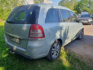 Müüa Opel Zafira diisel, 7 kohta 2009 (8 foto / 10)