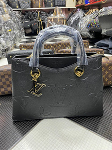 Louis vuitton (3 foto / 7)